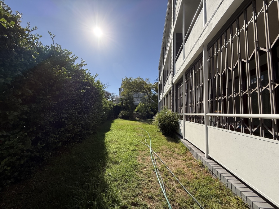 To Let 1 Bedroom Property for Rent in Rondebosch Western Cape